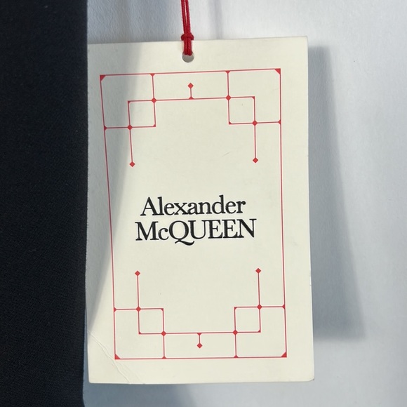 Alexander McQueen little black dress - Picture 3 of 16